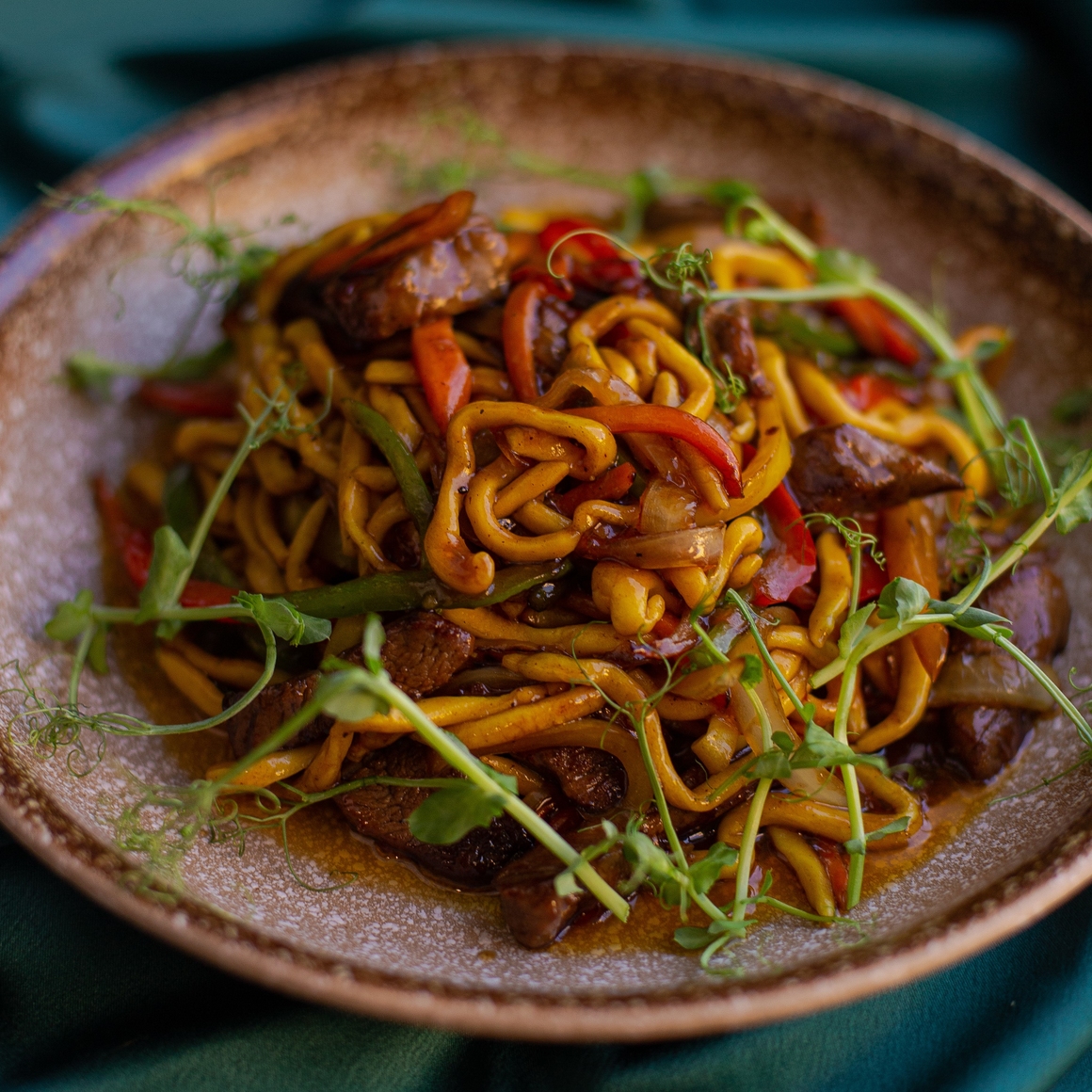 Цуйван с говядиной