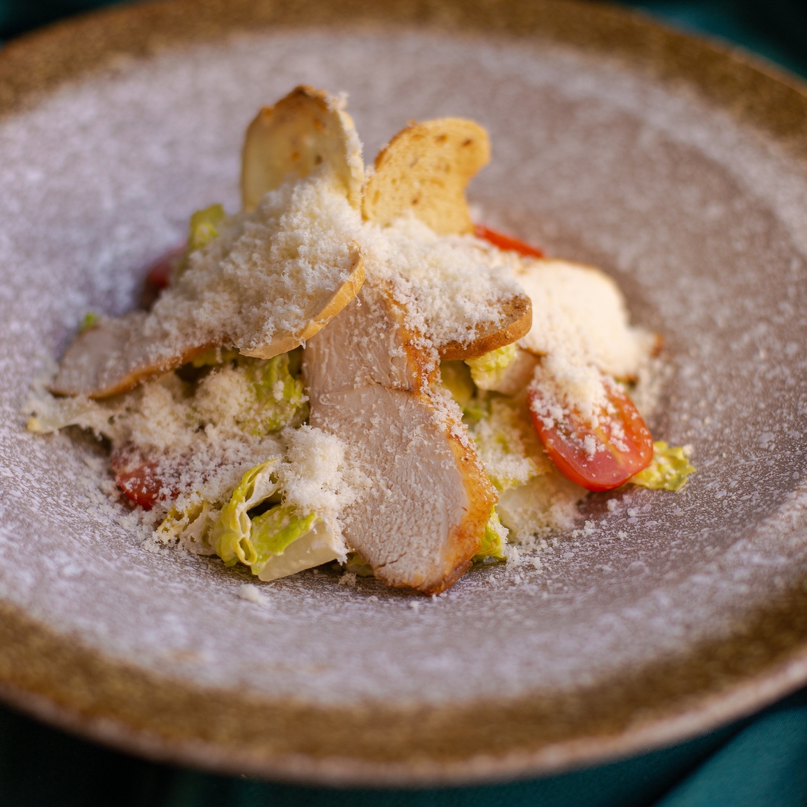 Цезарь с курицей