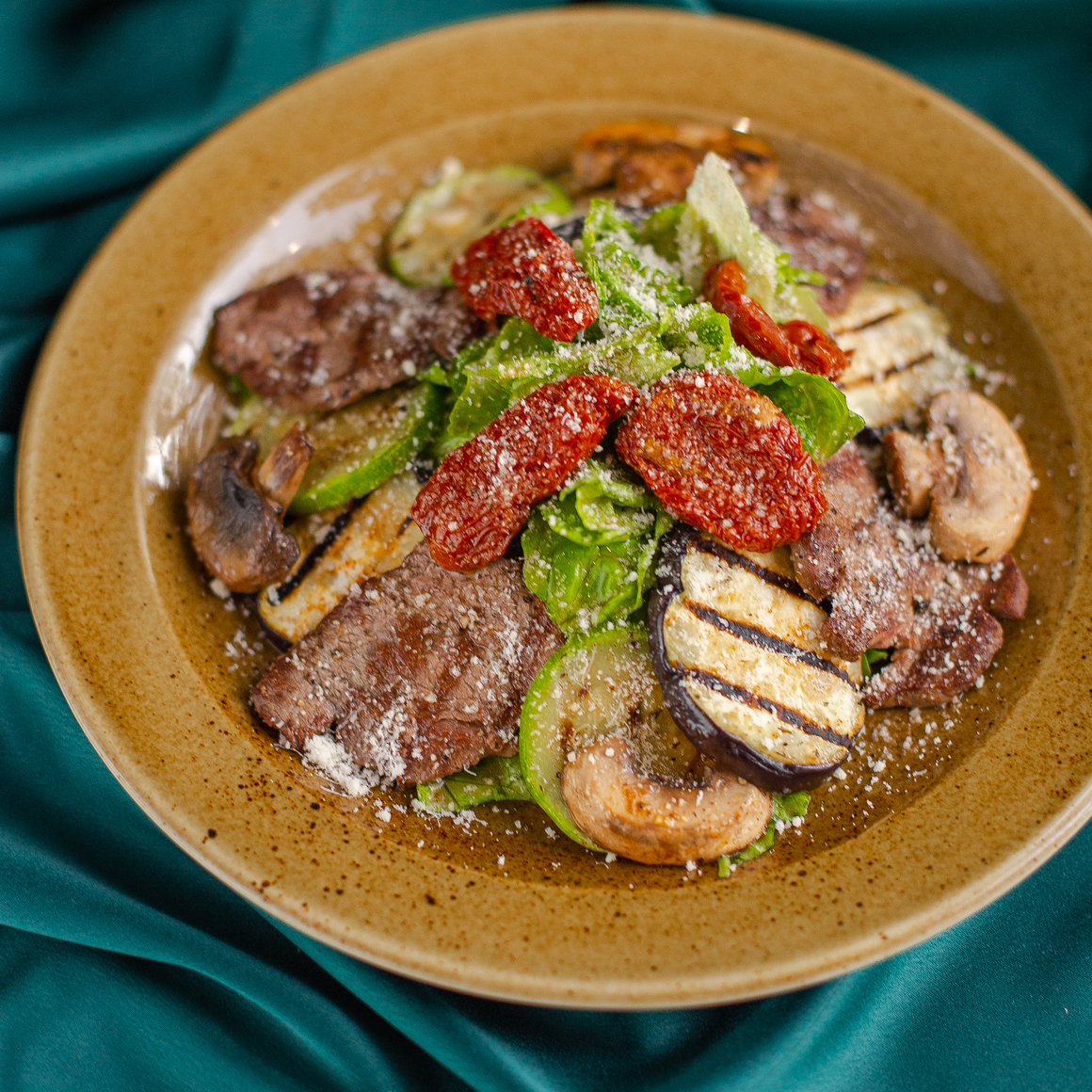 Теплый с говядиной